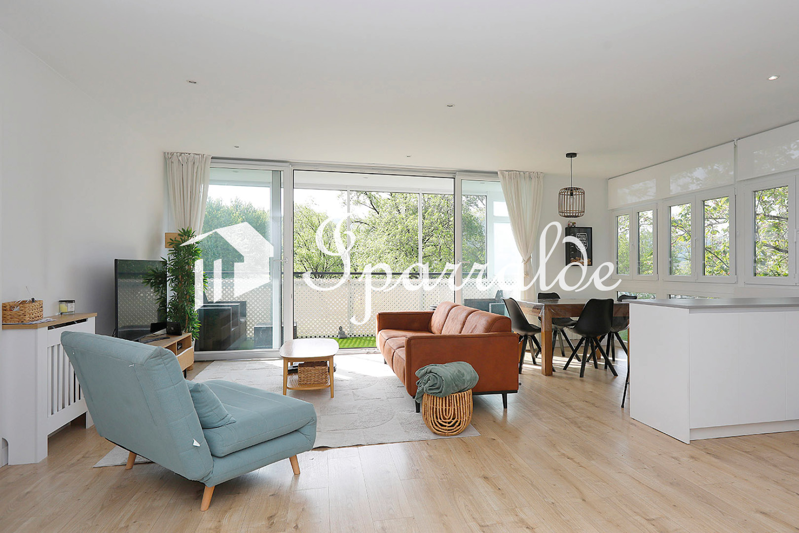 Preciosa vivienda recién reformada a capricho con balcón