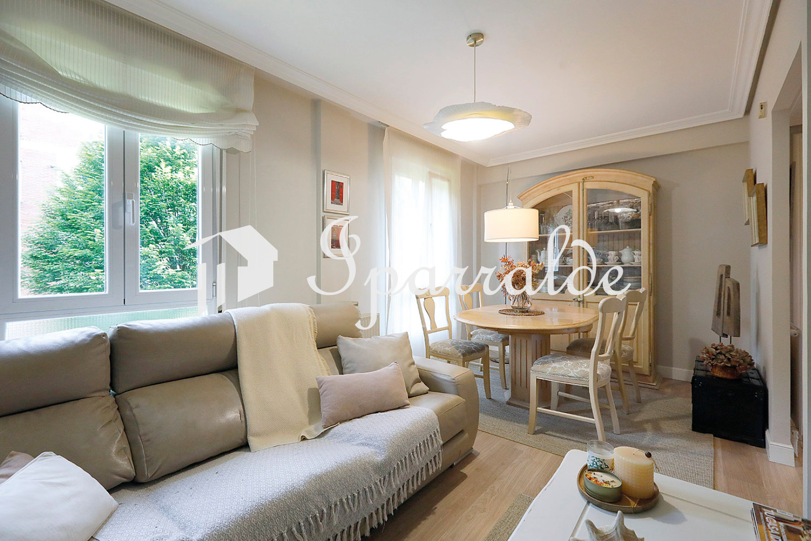VENTAS: Vivienda impecable de 3 habitaciones