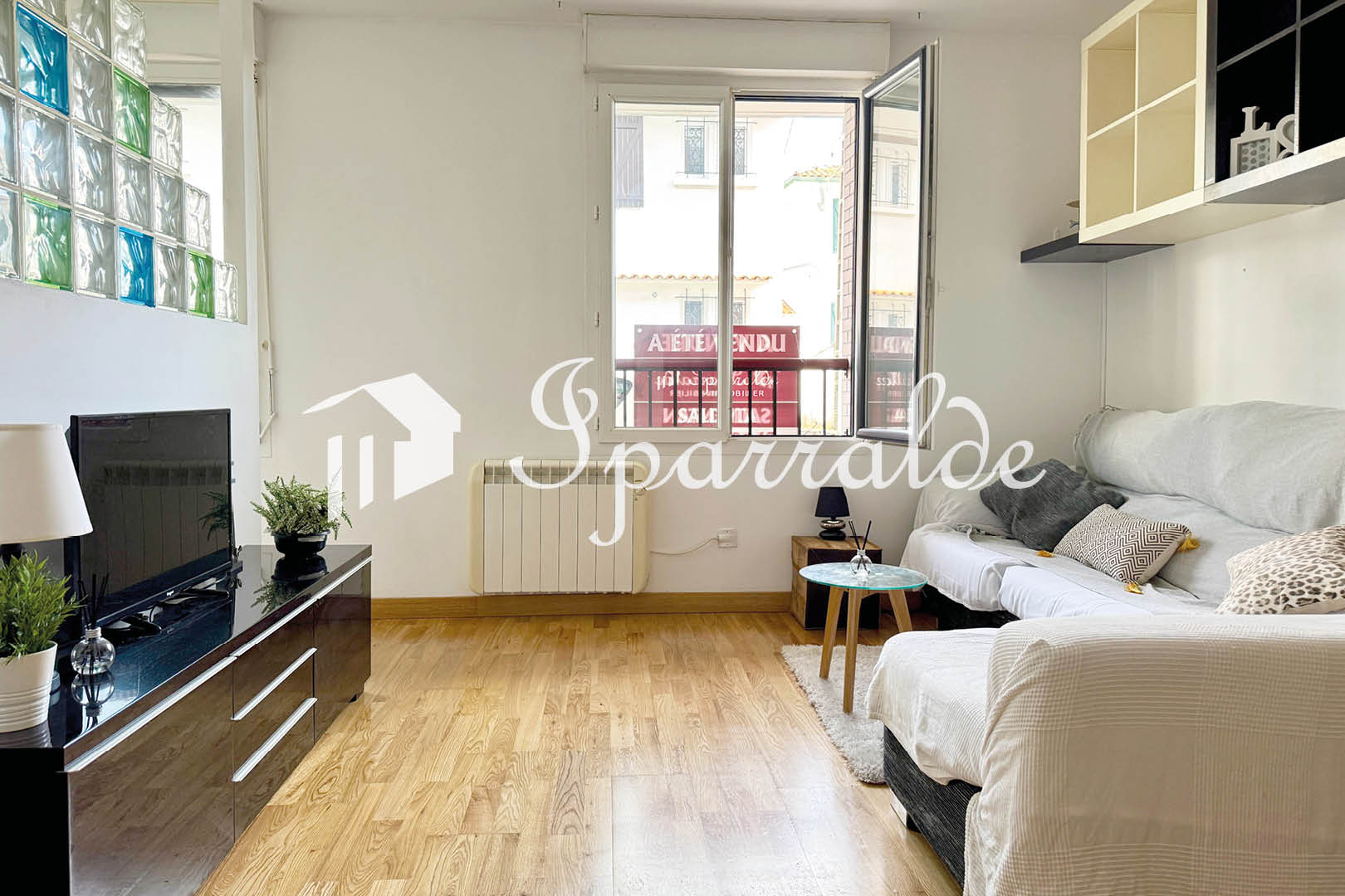 - EXCLUSIVITÉ APPARTEMENT F2 IDÉALEMENT SITUÉ À HENDAYE
