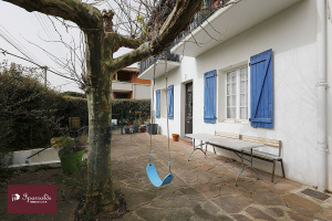 Gran apartamento de 2 habitaciones cerca de la playa con jardín en una villa en Hendaya (64)