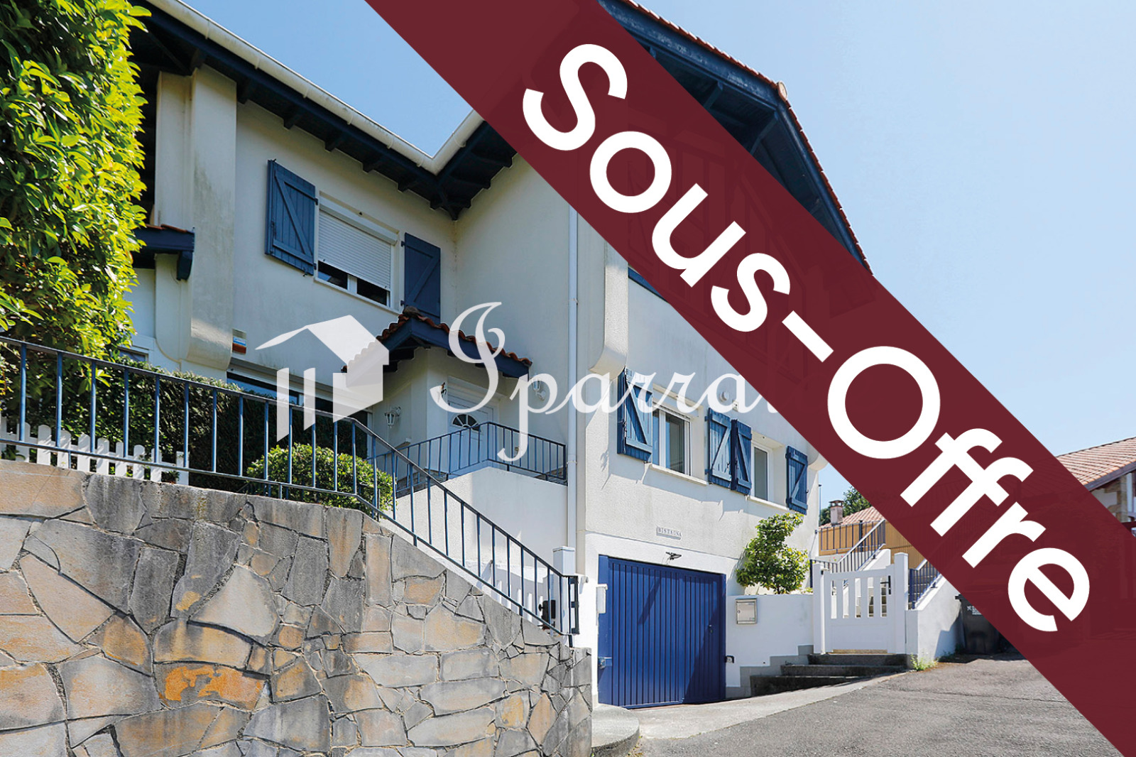 HENDAYE - Casa adosada F5 con impresionantes vistas
Exclusividad Iparralde Inmobiliaria
