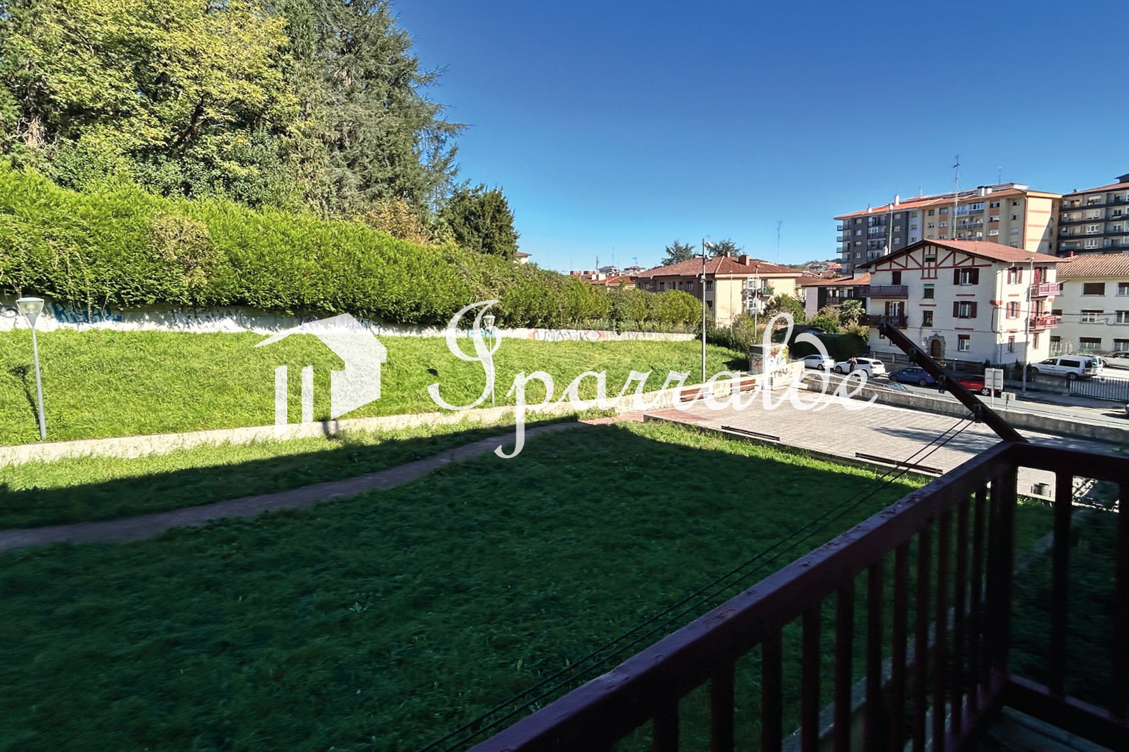 Amplio piso a reformar muy céntrico