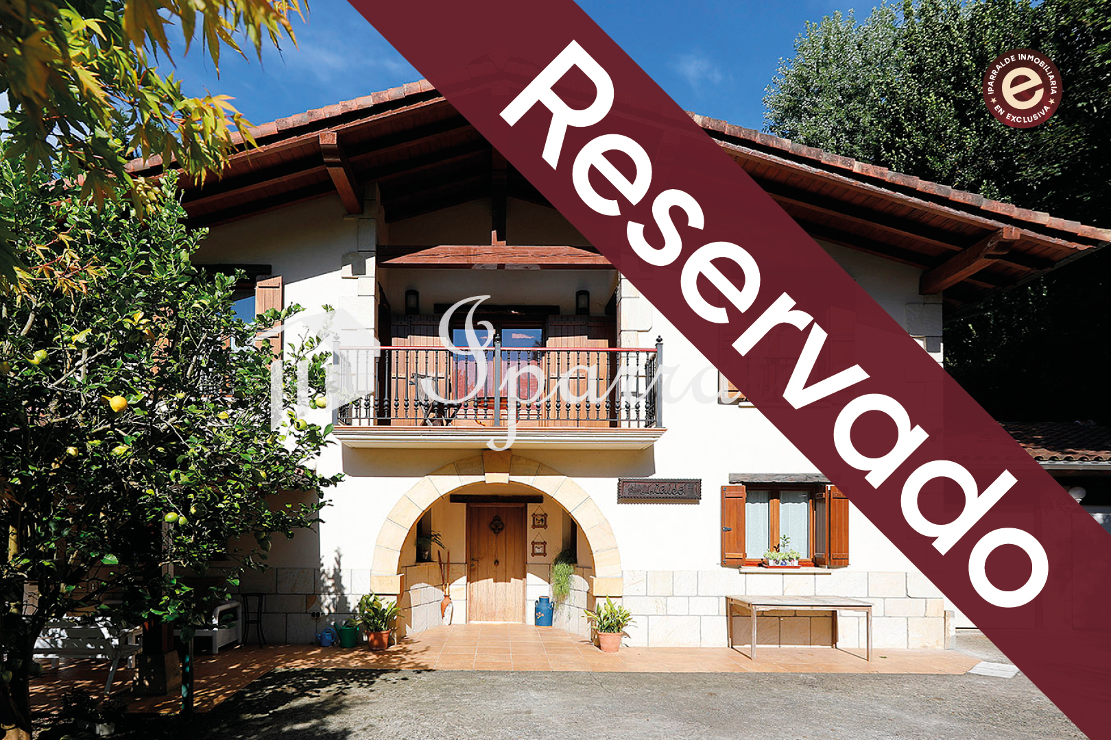 ¡RESERVADO! Precioso caserío moderno en Ventas de Irún