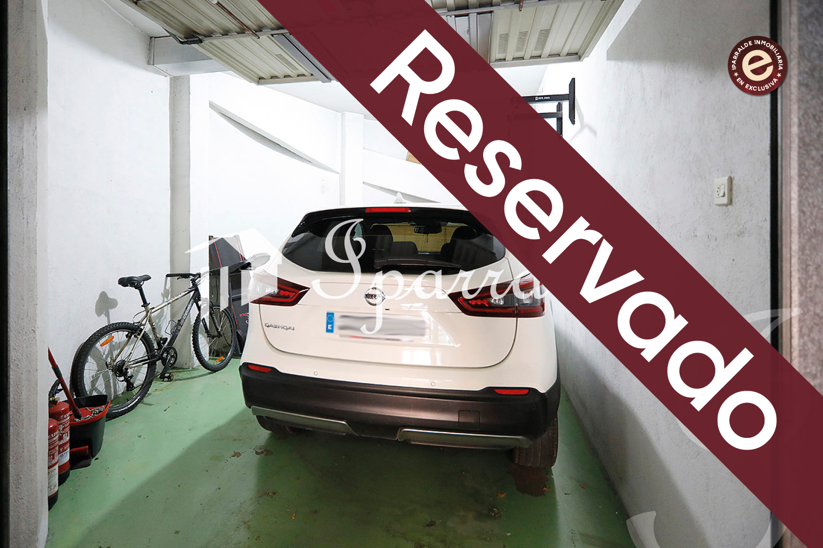 ¡RESERVADO! En menos de una semana amplio garaje cerrado en la Plaza Anzarán